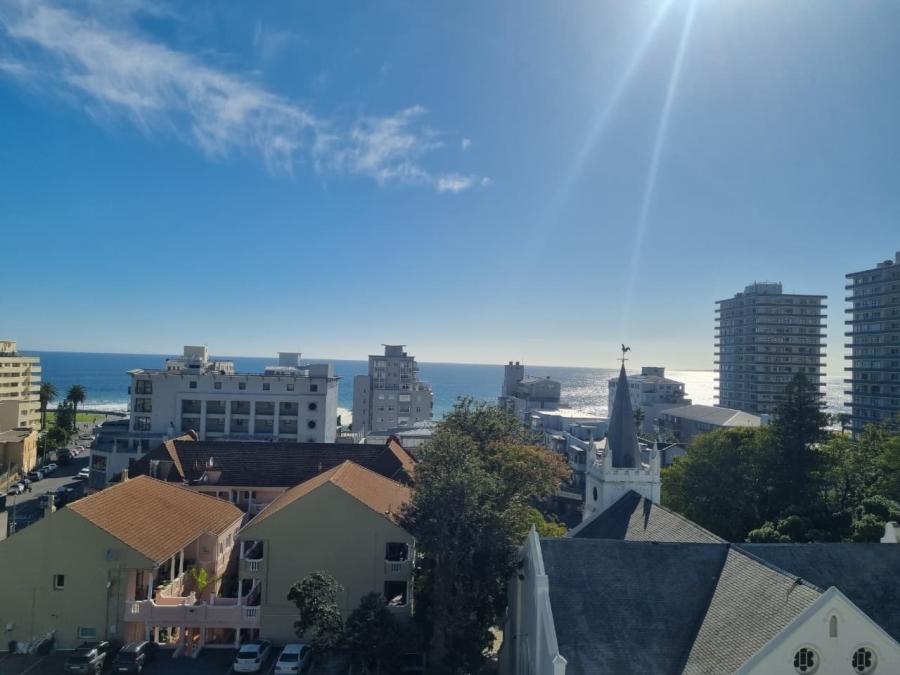 To Let 1 Bedroom Property for Rent in Sea Point Western Cape